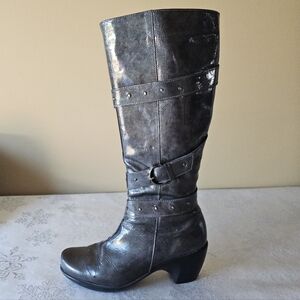 Naot Patent Leather Boots Tall Sz 37